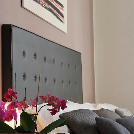 Little Rose Bed & Breakfast 5*